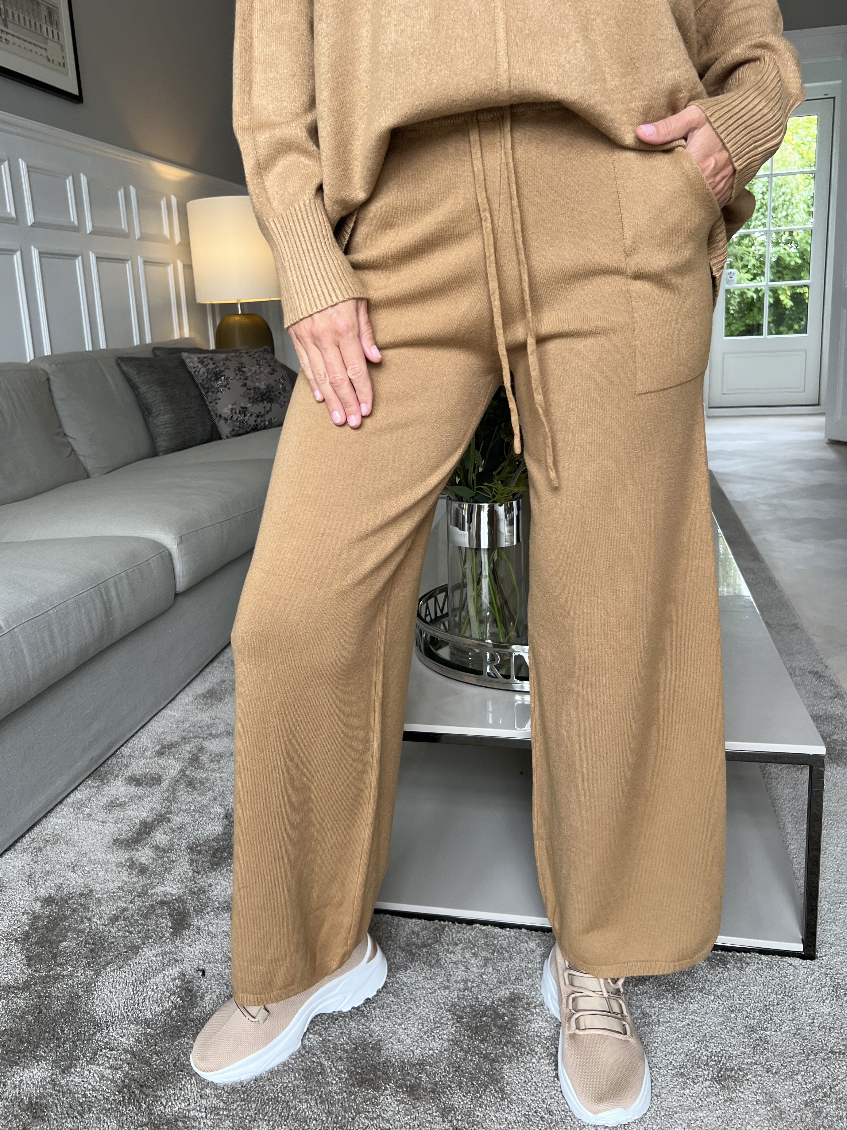 Feodora - Mjukt stickat set